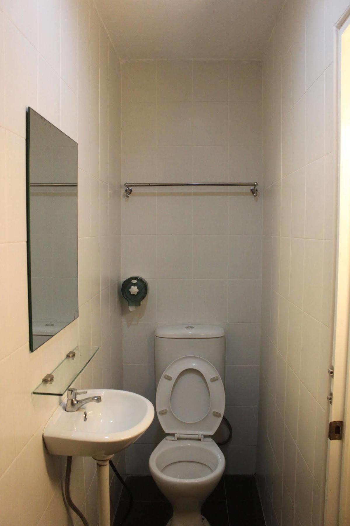 Apple 1 Hotel Budget Gelugor Exterior foto